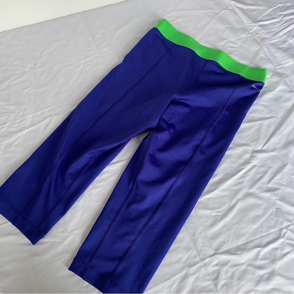 Nike pro capris - Picture 4 of 6